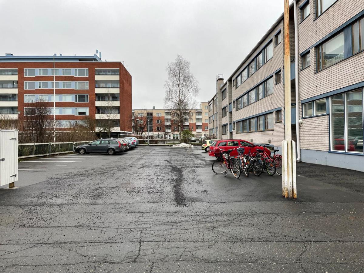 Kiva Majoitus 1-4Hloe, 500M Keskustaan, Parkkipaikka Apartamento Oulu Exterior foto
