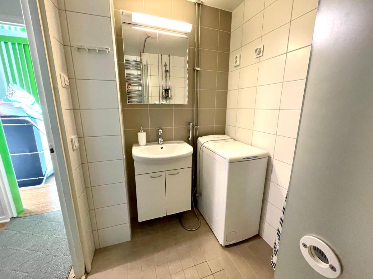 Kiva Majoitus 1-4Hloe, 500M Keskustaan, Parkkipaikka Apartamento Oulu Exterior foto