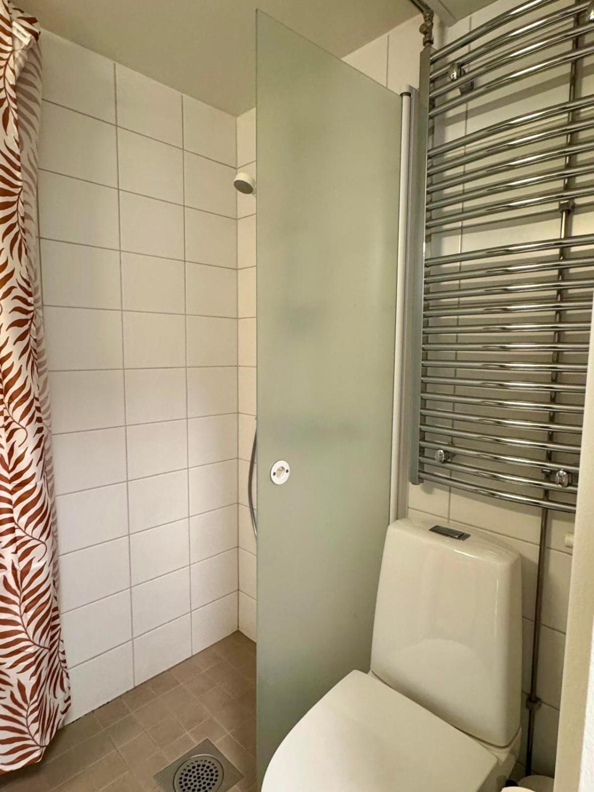Kiva Majoitus 1-4Hloe, 500M Keskustaan, Parkkipaikka Apartamento Oulu Exterior foto